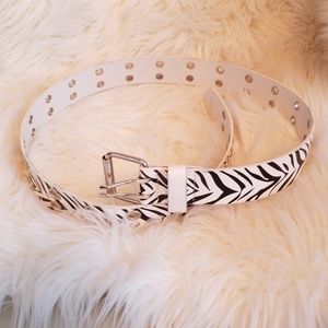 unknown Accessories - Zebra belt! unknown Accessories - Zebra belt!